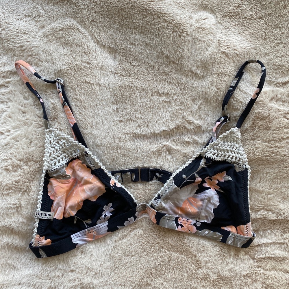 ❀ Rhythm. Floral Bikini Top